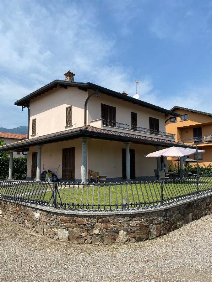Villa Vittoria Erba Exterior foto