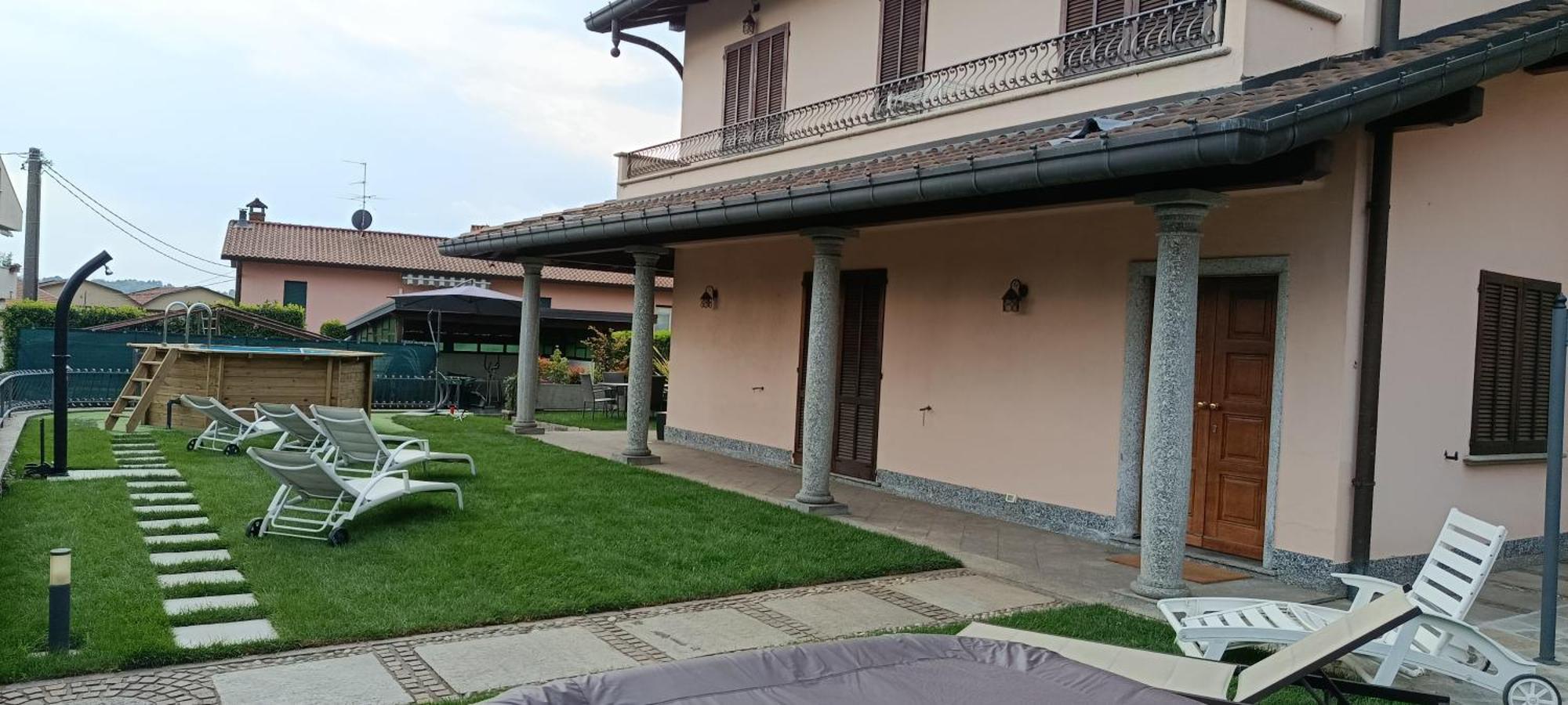 Villa Vittoria Erba Exterior foto