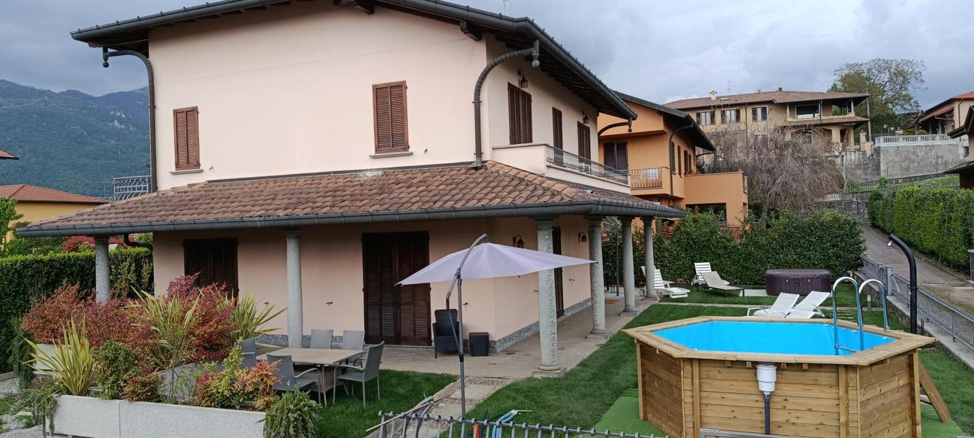 Villa Vittoria Erba Exterior foto